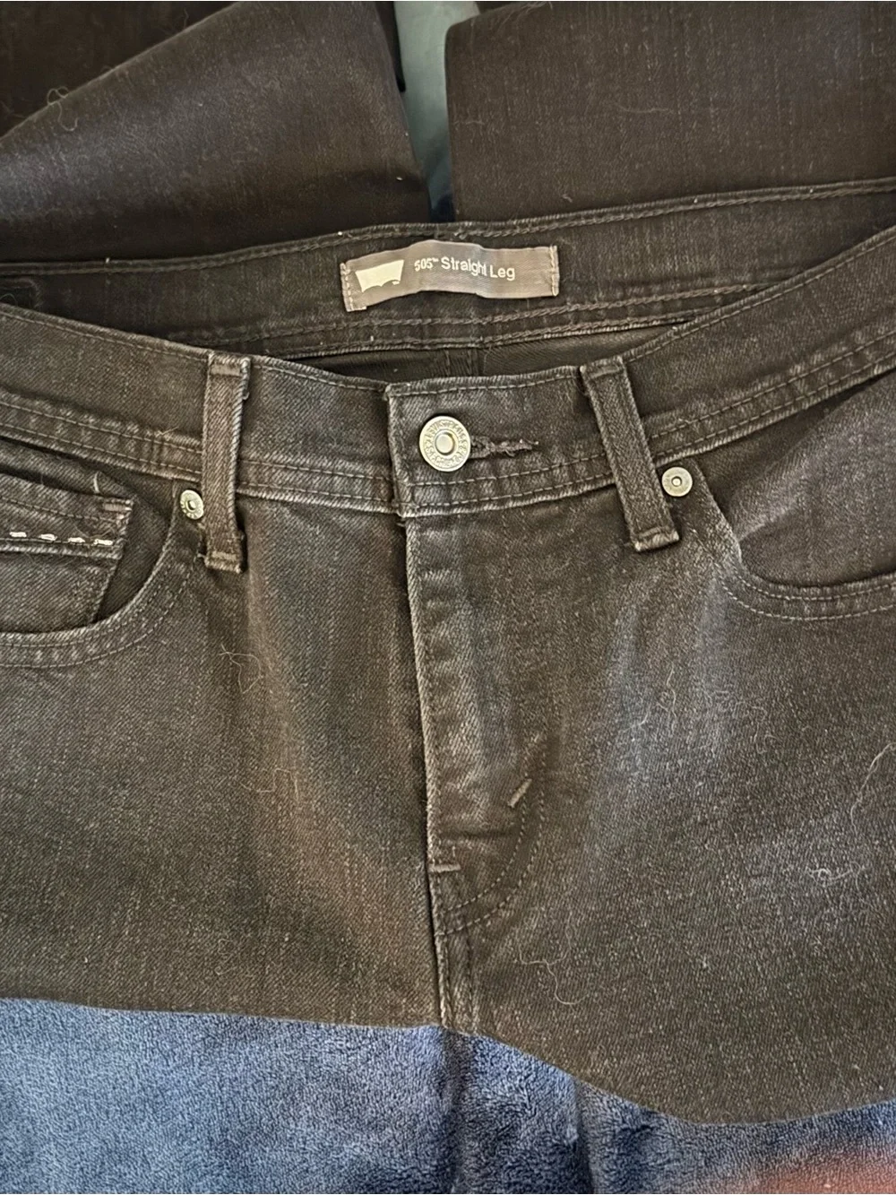 Black 505 straight legs jeans. Size 10 length 28”